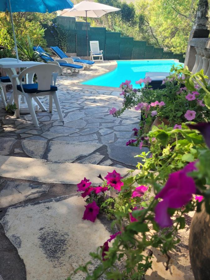 Les Jardins De La Laiterie Bed & Breakfast Boulouris-sur-Mer Luaran gambar